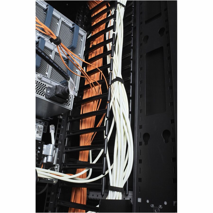 Schneider APC NetShelter Cable Management, Vertical Cable Manager, for NetShelter SX 750mm Wide 48U, 97 x 2184 x 160 mm