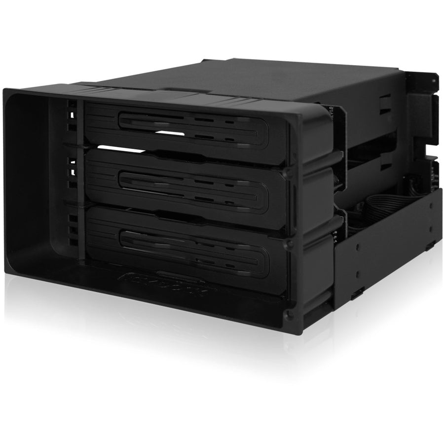 Icy Dock FlexiDOCK MB830SP-B Drive Enclosure for 5.25" - Serial ATA/600 Host Interface Internal - Black