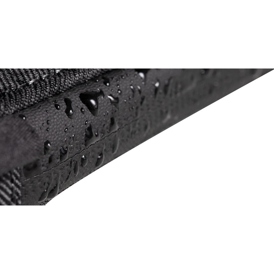 Onward Incase Facet Carrying Case (Sleeve) for 15" to 16" Apple MacBook Pro, Notebook - Black